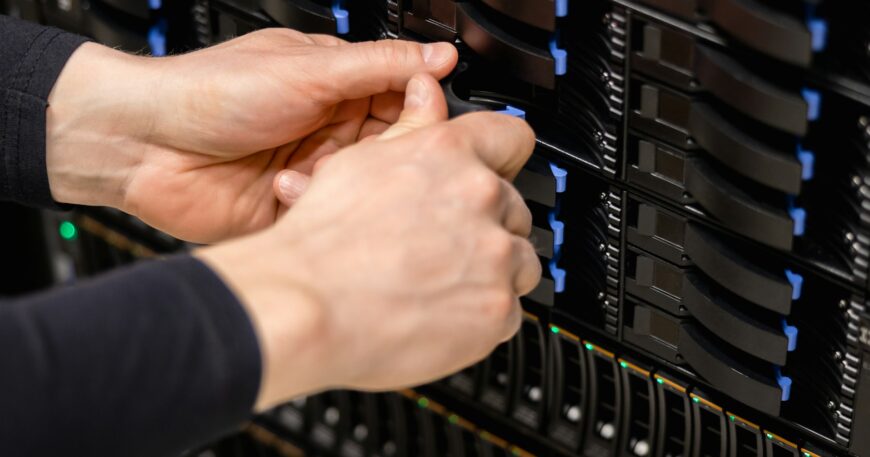 IT Professional Replacing Server Drive In Fiber San Storage